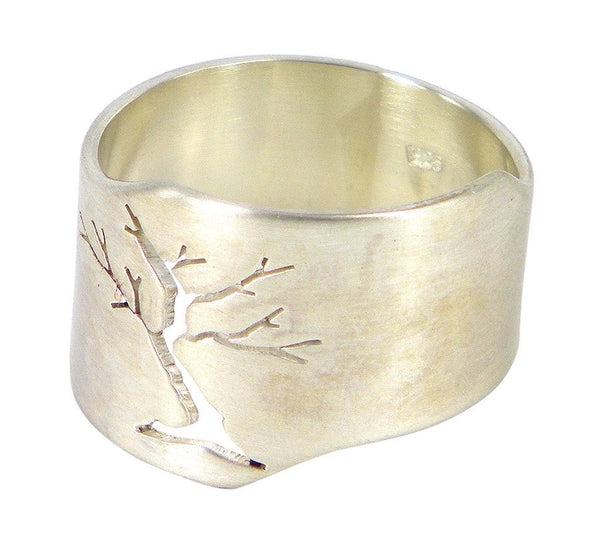 Pierced Tree (abstract) by Melissa Baldock. A beautifully crafted ring blending timeless design with Australian artistry.
