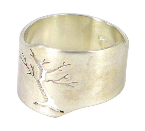 Pierced Tree (abstract) by Melissa Baldock. A beautifully crafted ring blending timeless design with Australian artistry.
