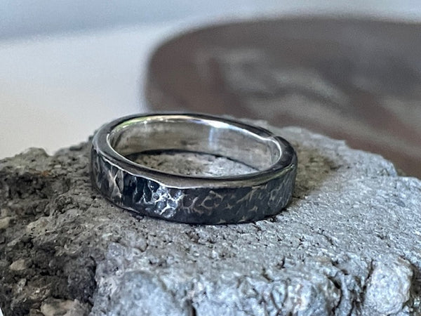 4.5mm Getting Hammered Oxidised Men’s Ring in Sterling Silver