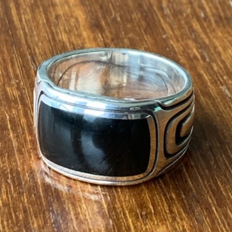 Swell signet ring by Sebastian Cilento. Handcrafted in sterling silver, featuring an inlaid black jade for a bold, modern Australian design.