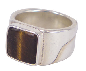 Fokker (Tigers Eye) by Sebastian Cilento. A beautifully crafted ring blending timeless design with Australian artistry.
