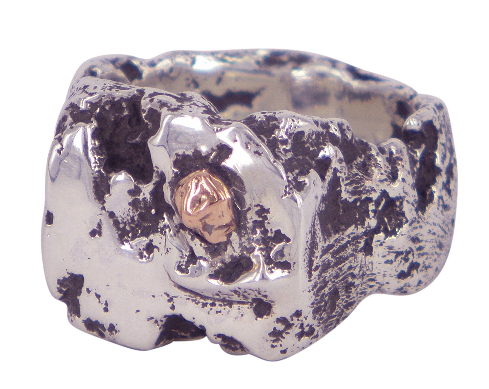 Eon (gold highlight) by Albert Tse. A beautifully crafted ring blending timeless design with Australian artistry.
